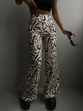 Neutral abstract trousers