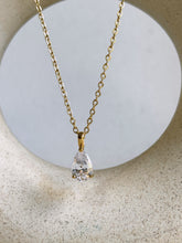 Teardrop necklace