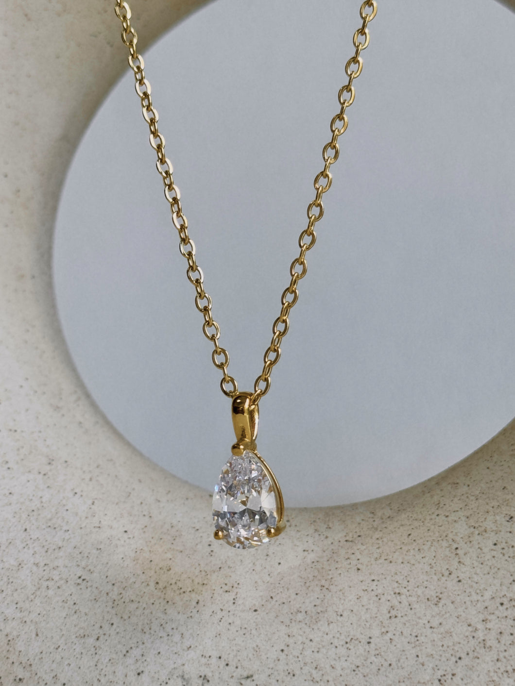 Teardrop necklace