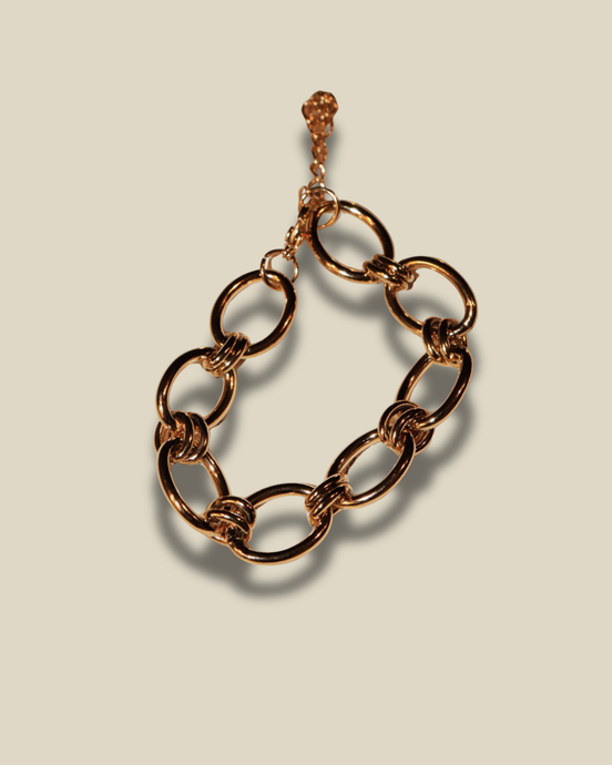 Large link bracelet