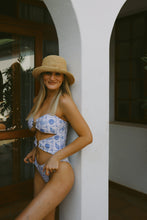 Isla Azul One Piece