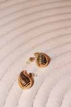 Textured drop earrings