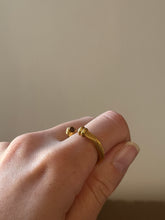 Brown Stone Rope Ring